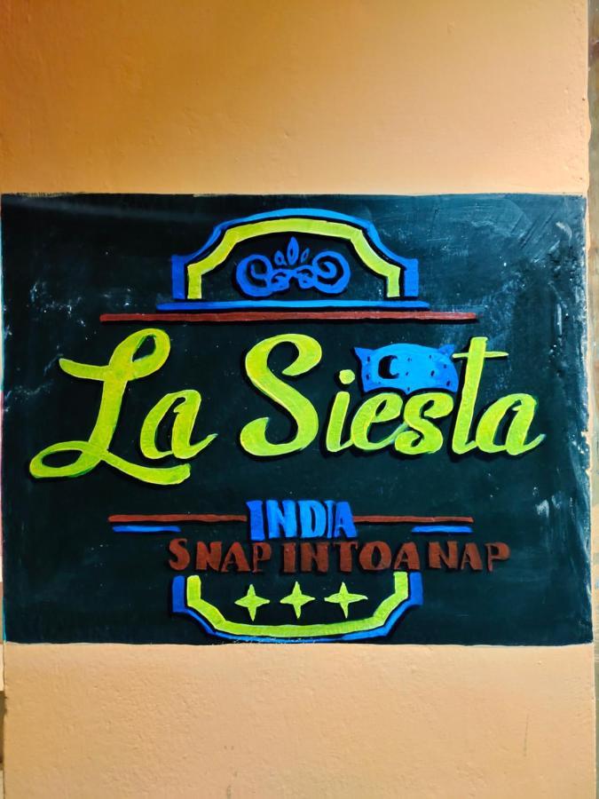 La Siesta India Manali Hostel Exterior photo